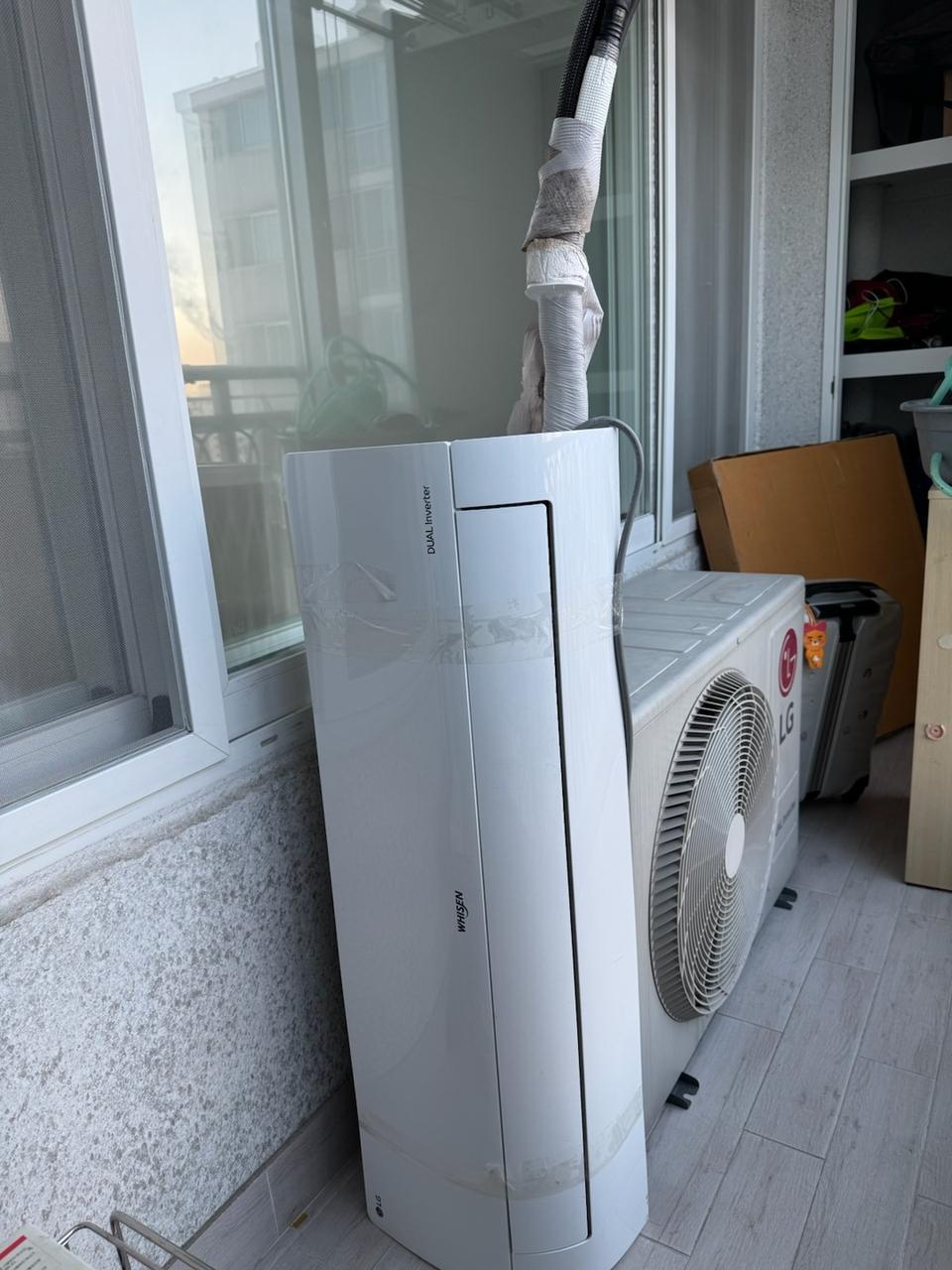 엘지13평 벽걸이인버터 에어컨 팝니다