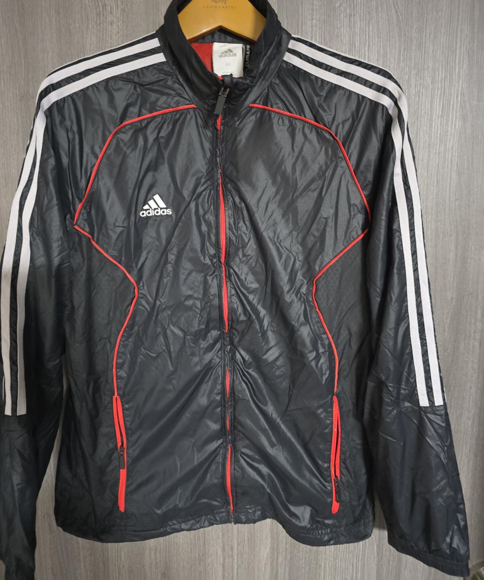 아디다스 봄가을 바람막이 점퍼. 싸이즈100