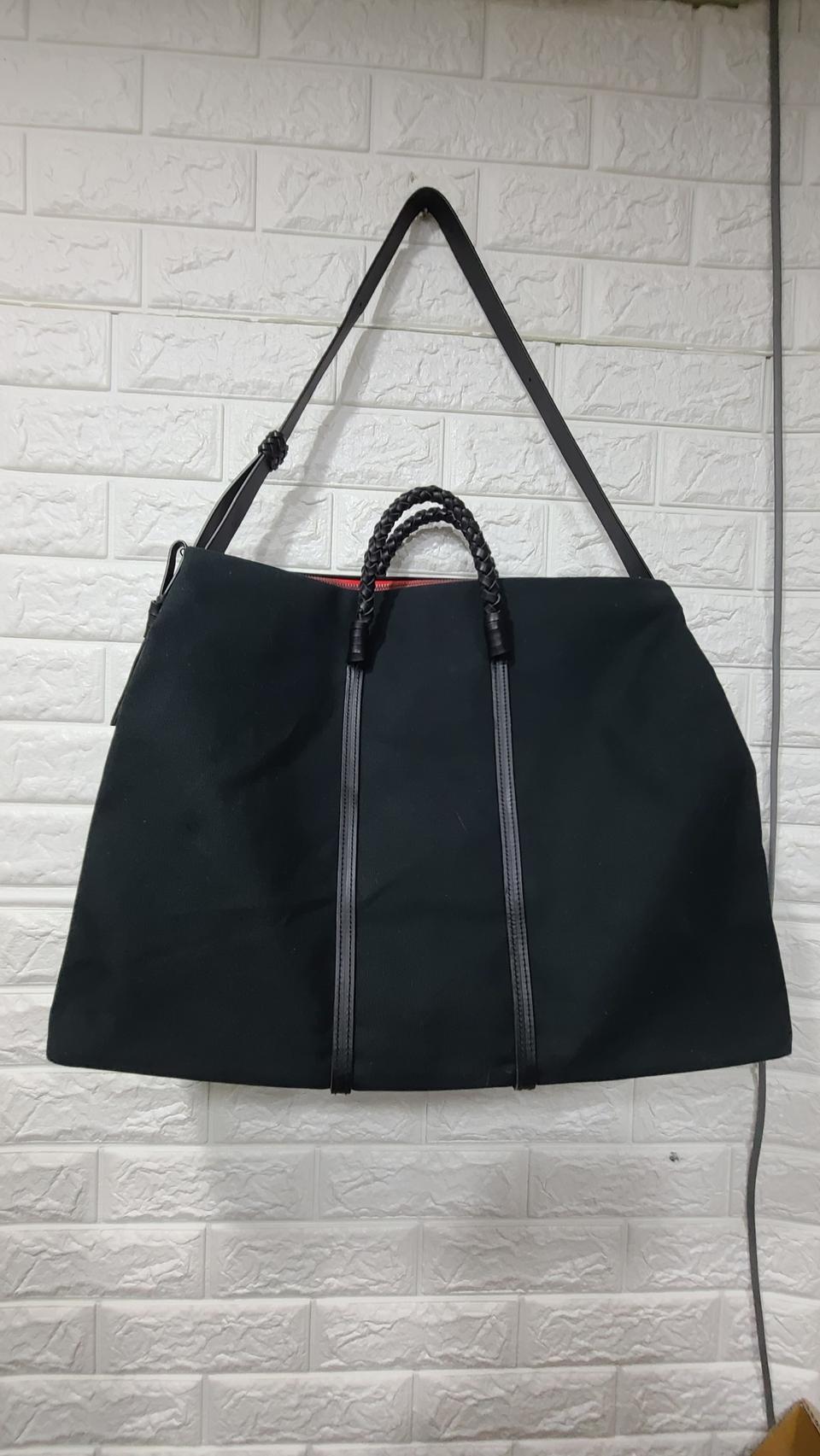 카마로안 토트백