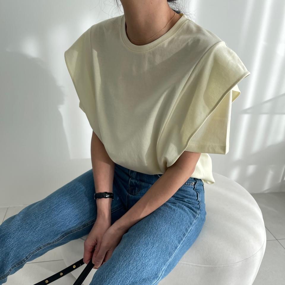 누구나의 데일리 어깨 위 작은 자유 위티