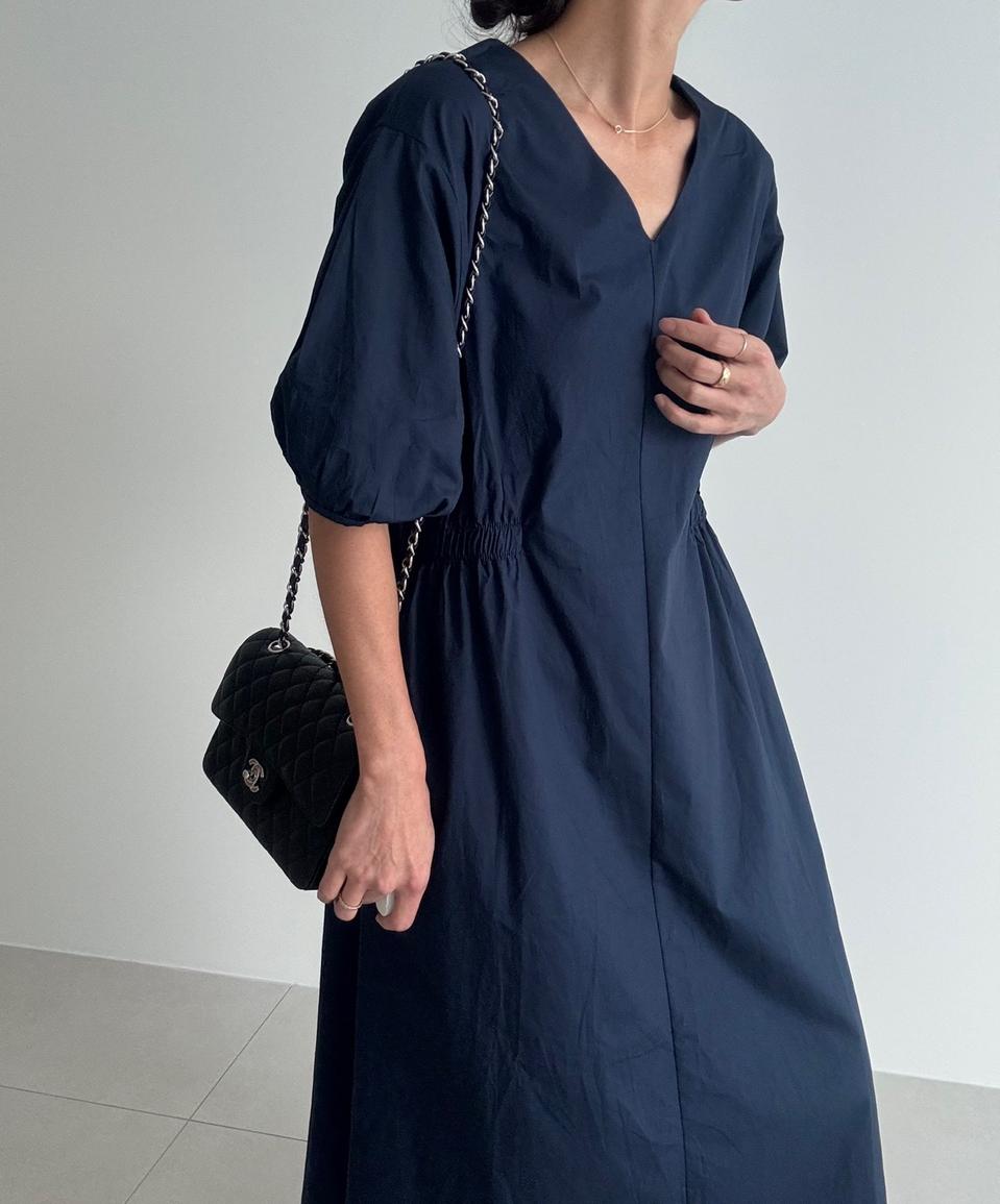 고요한 우아함 롱원피스 하객룩의 정석 하이원피스