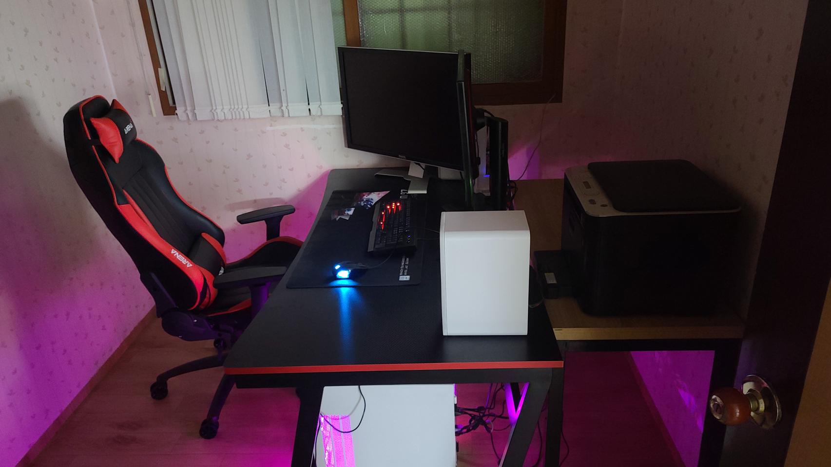 제닉스 제로 게이밍의자 / 제닉스 책상