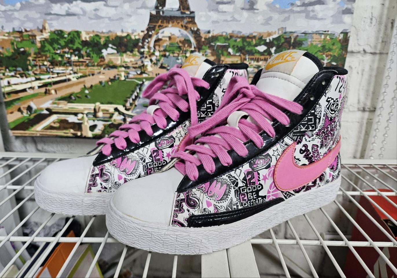 나이키 여성스니커즈 230 블레이저 프리미엄 검핑 미드 그래피티 HC69