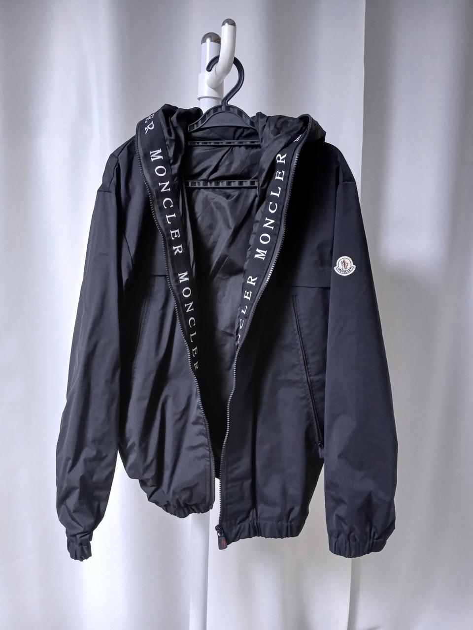 몽클 남성 바람막이