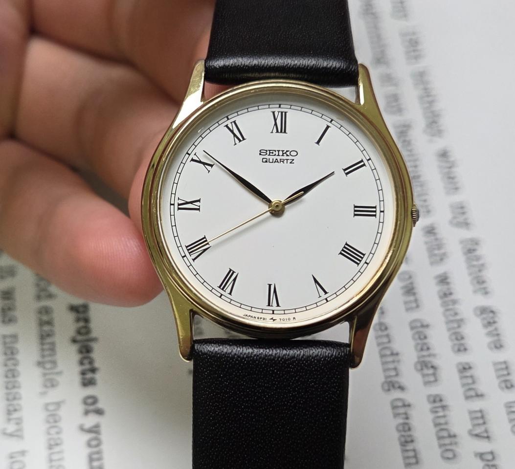 레어] 빈티지 세이코 화이트로만 리프핸즈 울트라슬림 쿼츠