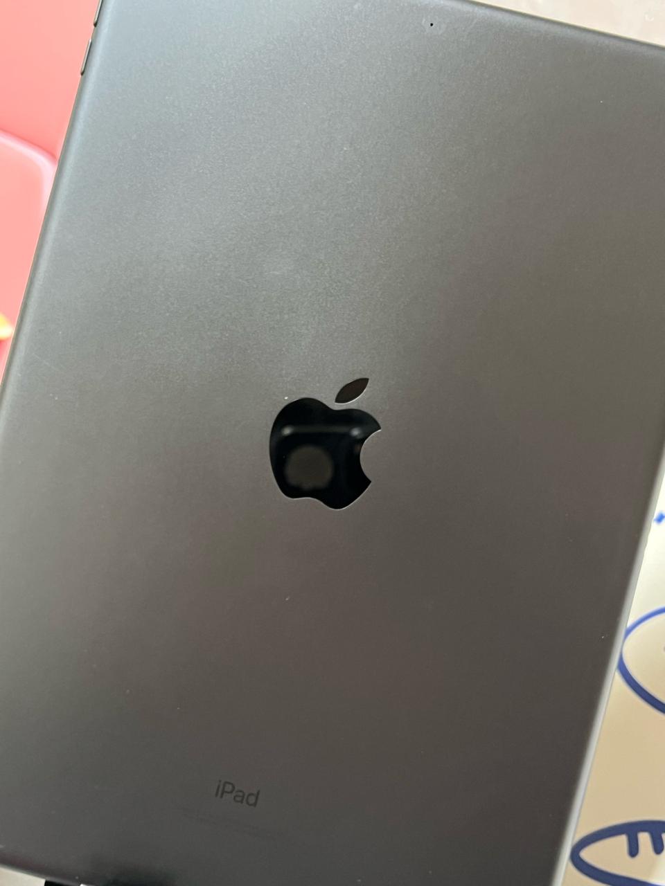 아이패드9세대 64기가 와이파이용 .애플펜슬포함 성능98