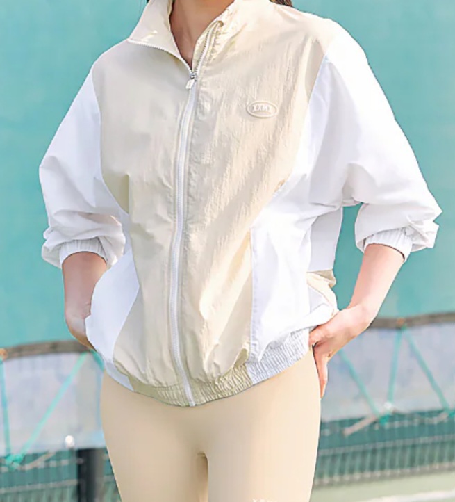 젝시믹스 푸딩베이지 바람막이