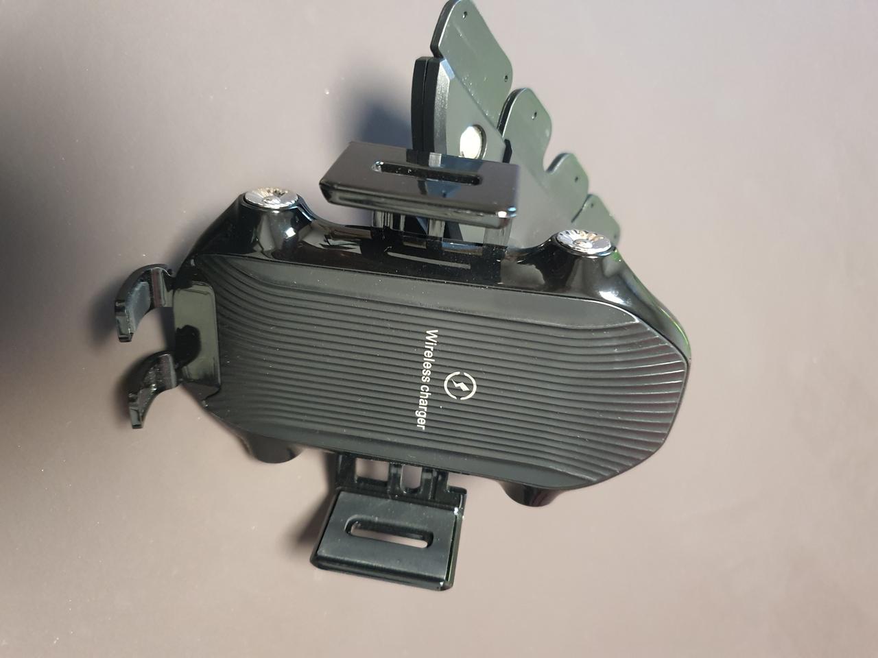 차량용 무선충전기