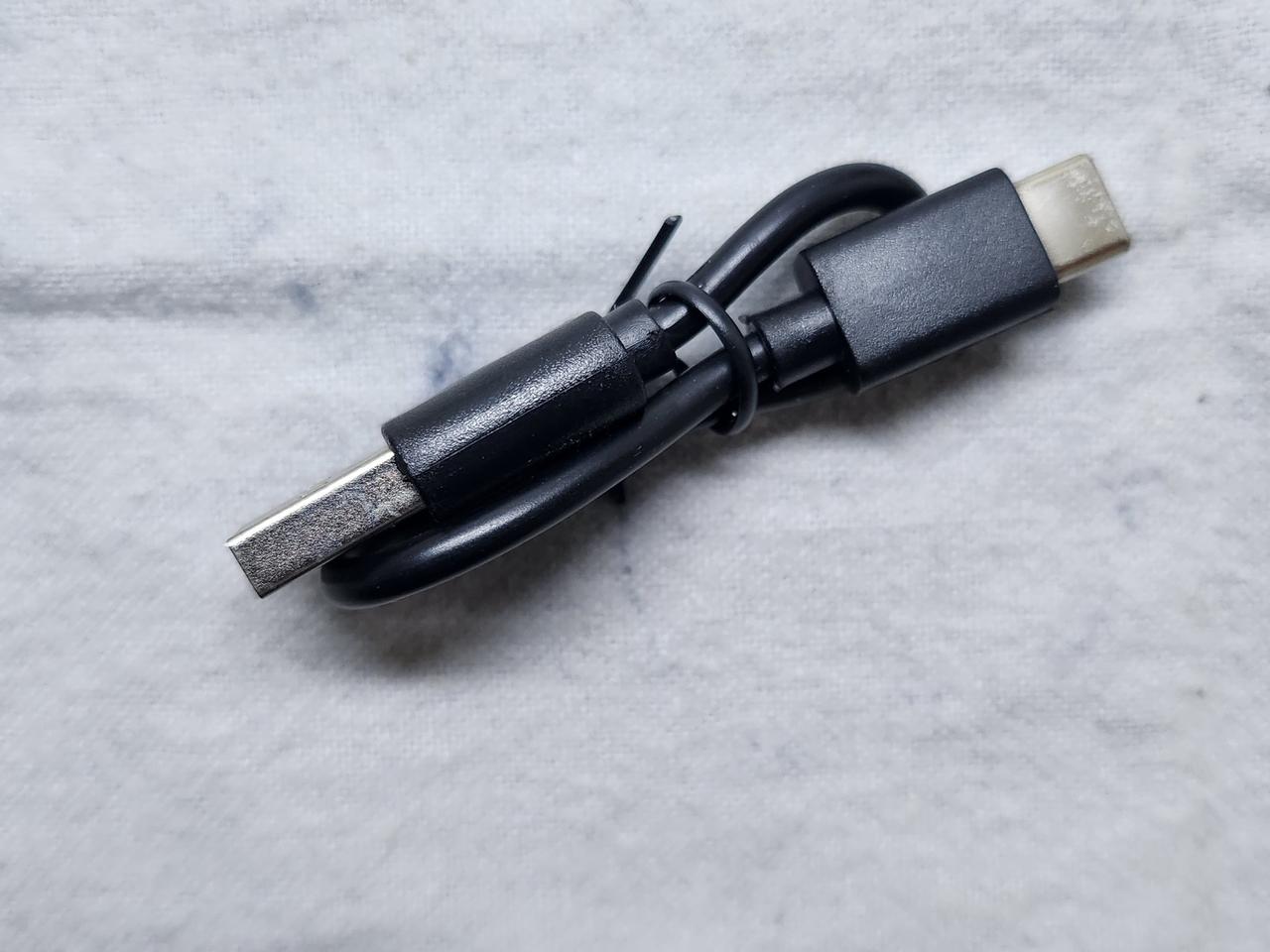 USB-A to C 케이블