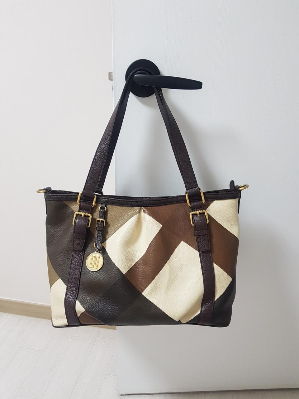 닥스 체크 숄더백 ㅡ 정품