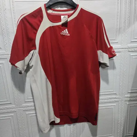 아디다스 리베로 반팔티 xl