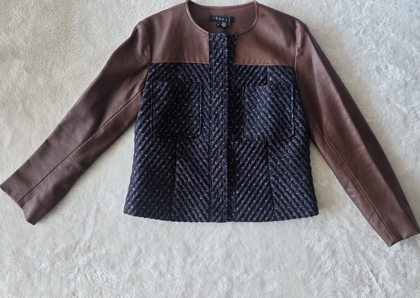 띠어리 노카라 패브릭배색 양가죽자켓 0사이즈