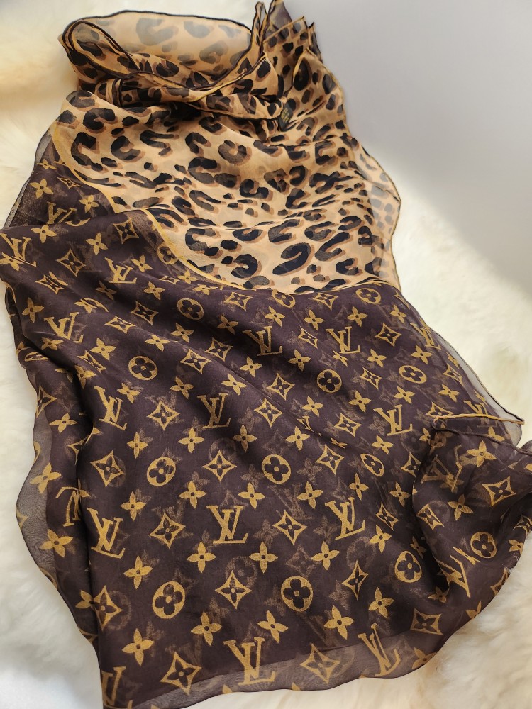루이비통 모노그램 레오파드 스톨,스카프,목도리(정품)