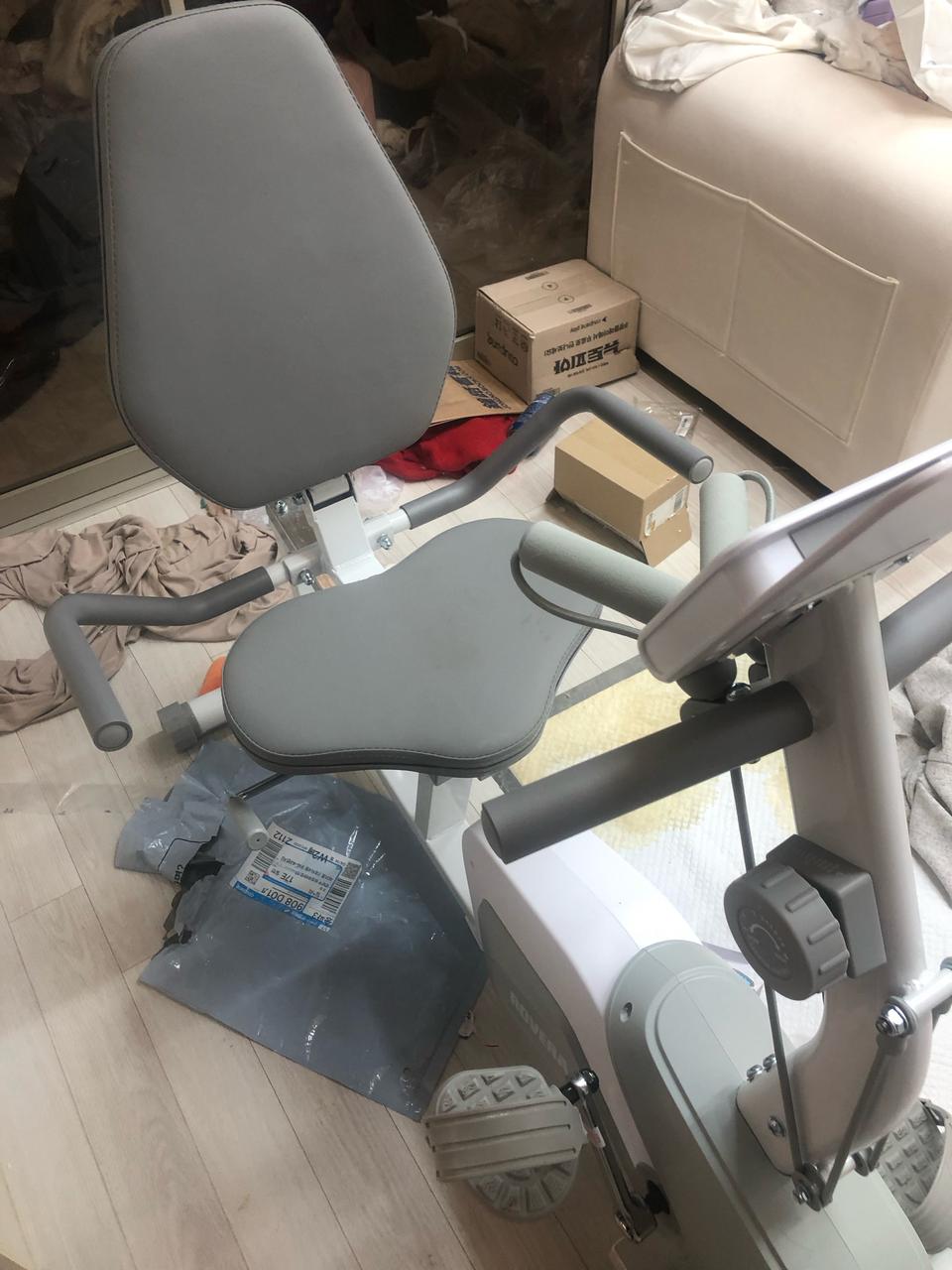 실내 자전거팝니다(완전새거)