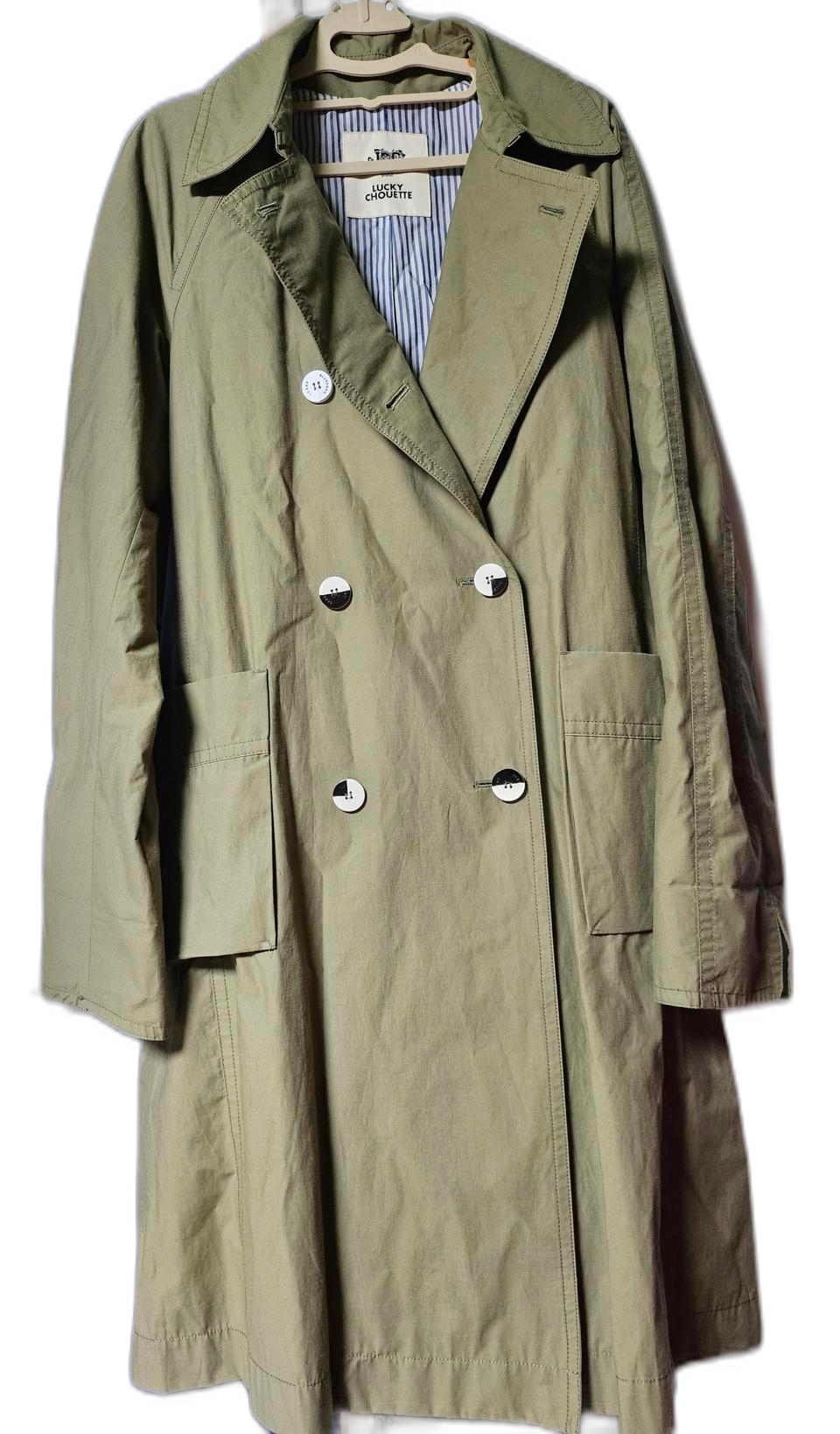 럭키슈에뜨 트렌치