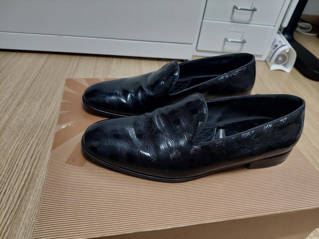 조르지오 아르마니 패턴 로퍼