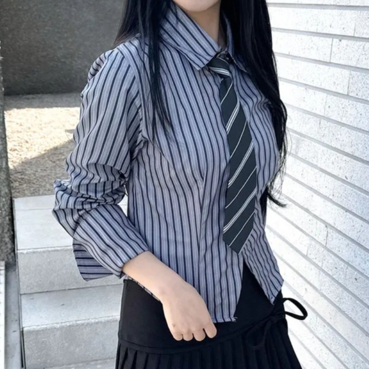 에이블리 네이비 스트라이프 셔츠