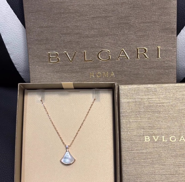 불가리 디바스드림 목걸이
