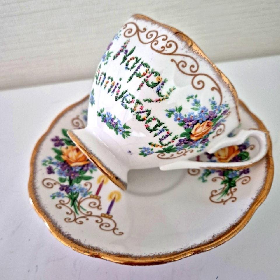 퀸앤 해피 애니버서리 파인 본 차이나 찻잔 소서 세트