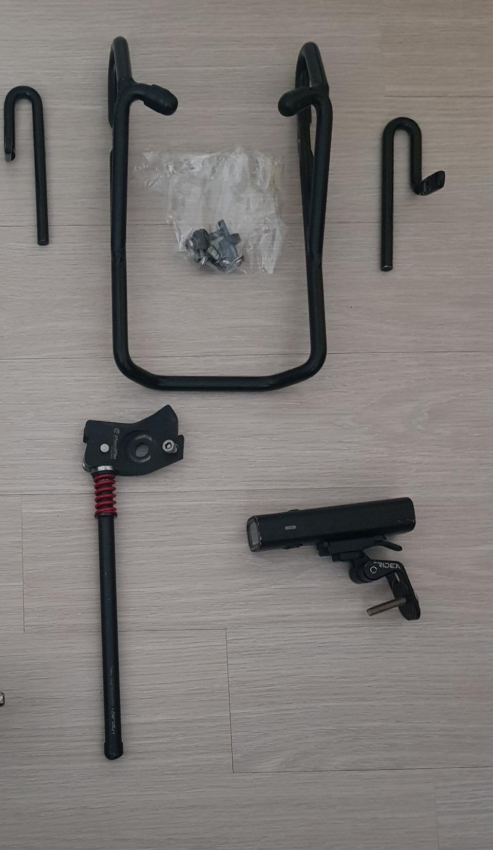 버디 3세대 전조등  킥스탠드 팝니다