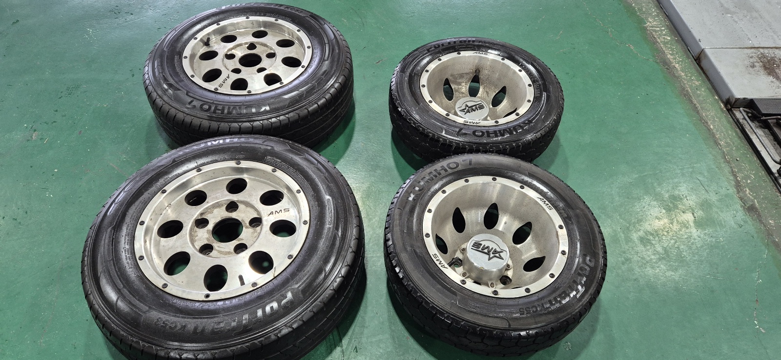  봉고3 1톤 중고휠타이어 판매합니다 