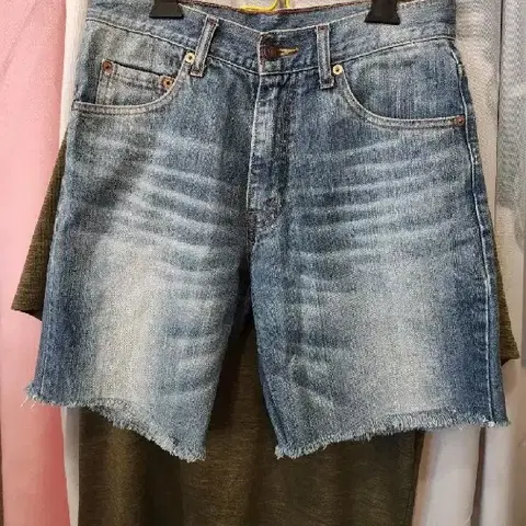 리바이스 커스텀 청 반바지