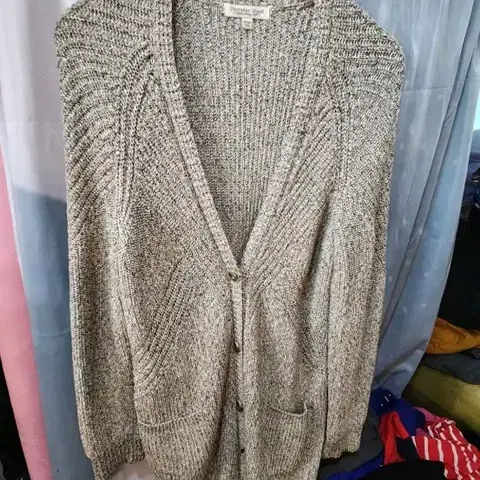 써스데이아일랜드 니트 가디건