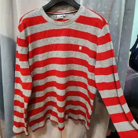 105)와이드앵글 니트 티