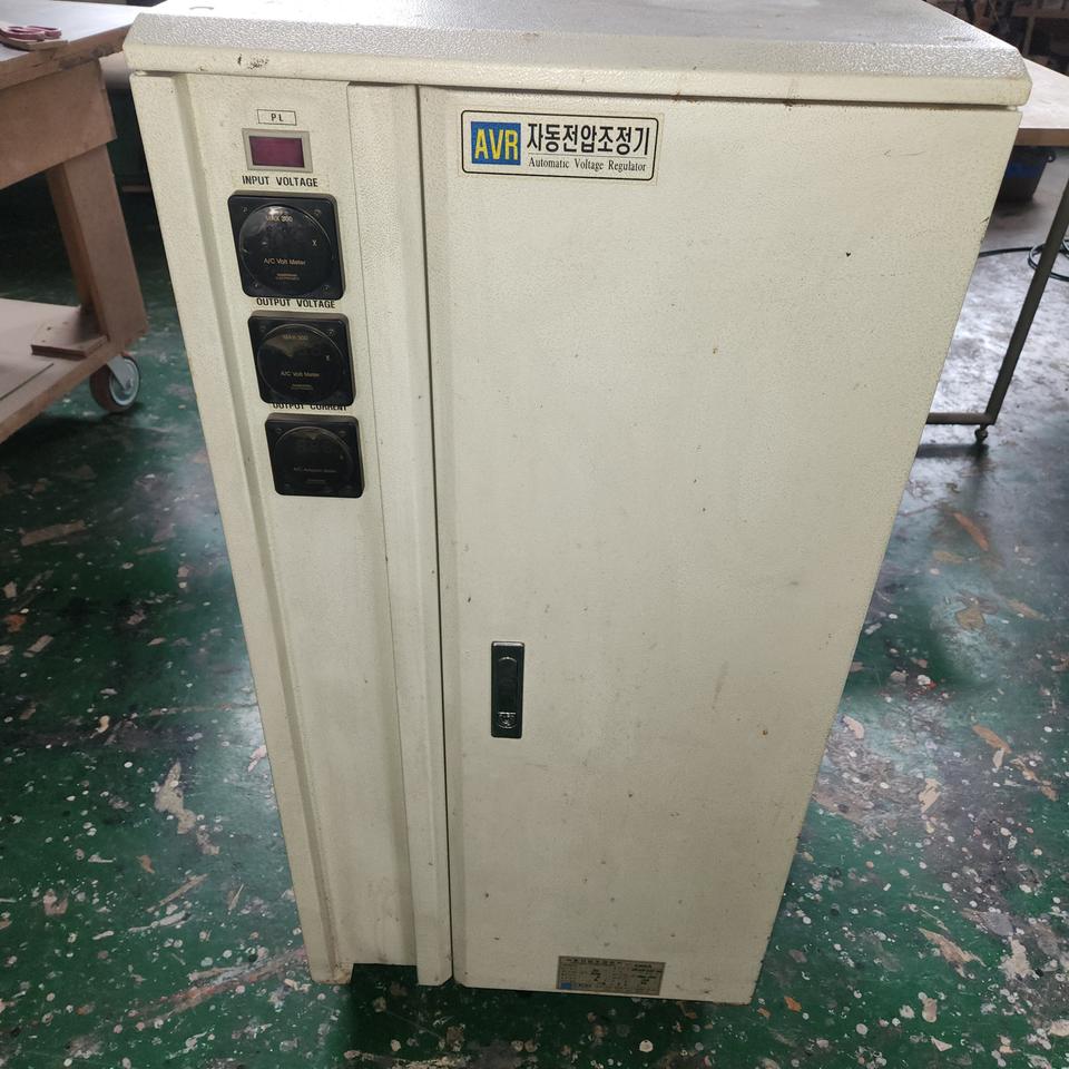 자동전압 조정기 판매 합니다. 가격내림