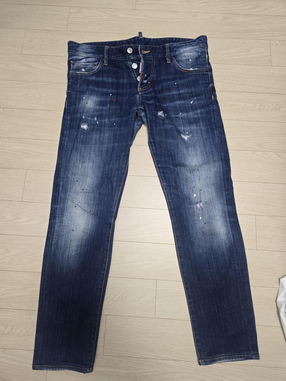 정품 디스퀘어드 더티오일워싱진 레드텝