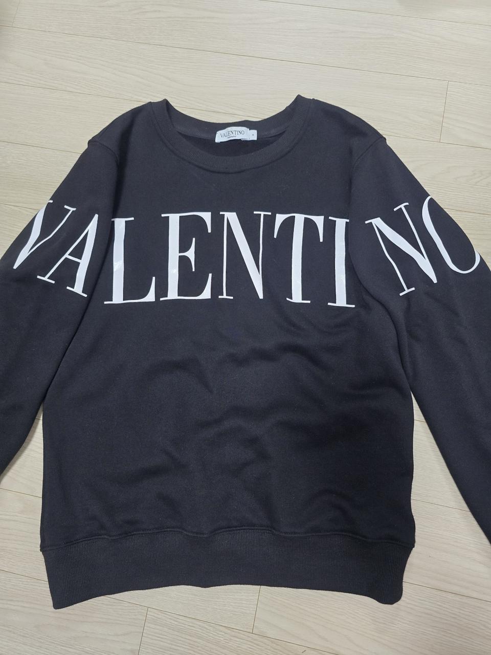 발렌티노 맨투맨