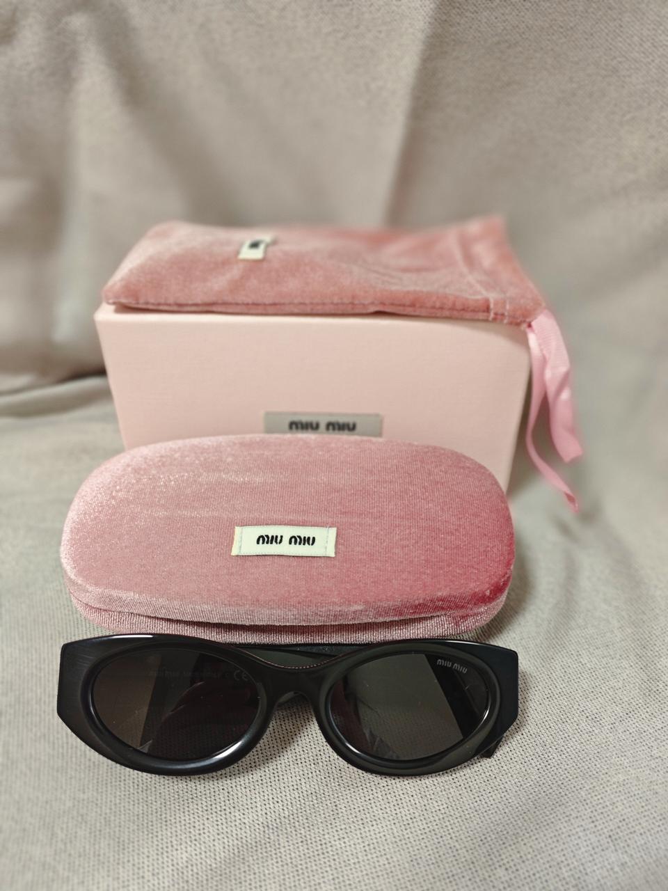 미우미우 리가드 선글라스 블랙