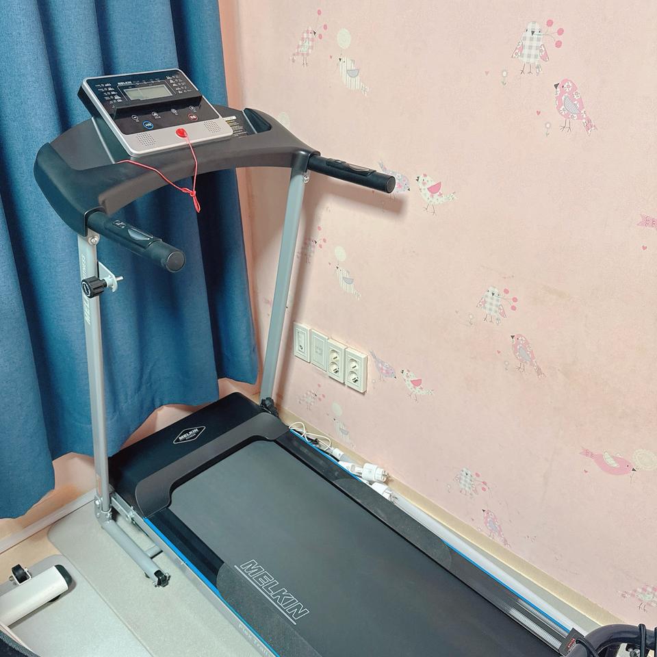 멜킨 런닝머신 (경사조절O)