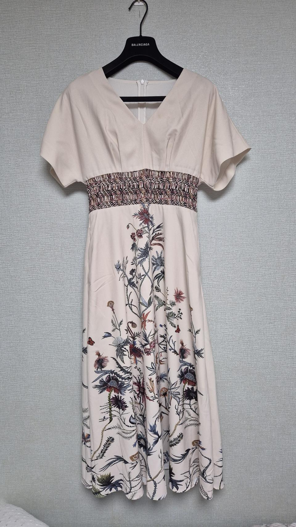 해외에서 사온 플라워 원피스