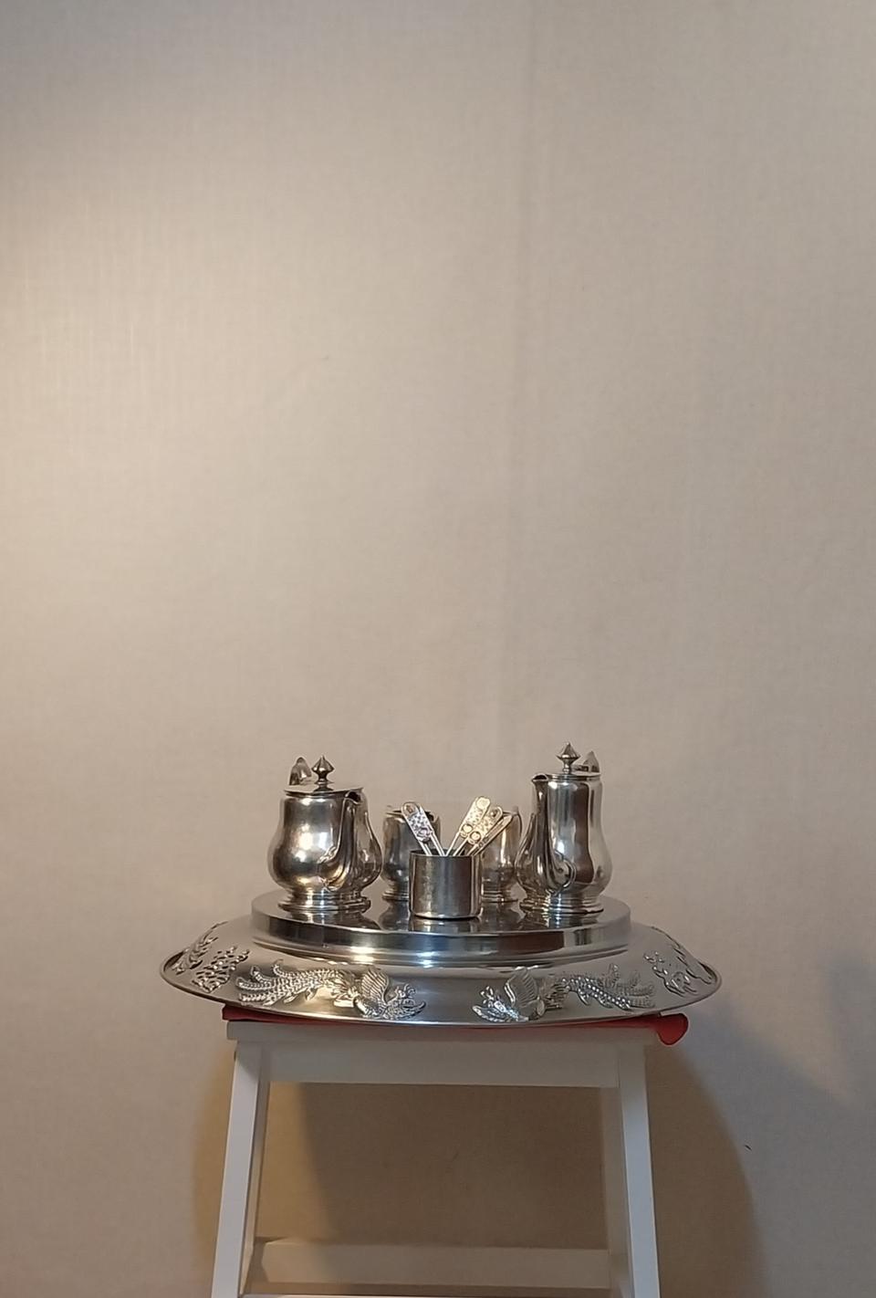 (소품/수집)독일 엔틱오브제 티셋트팝니다.