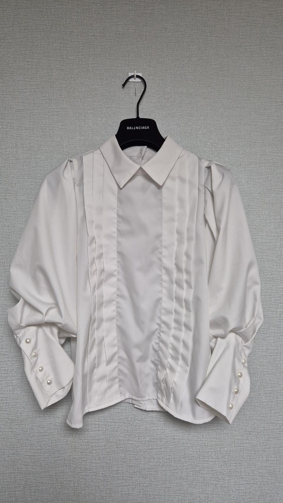 여성 고급 퍼프 블라우스