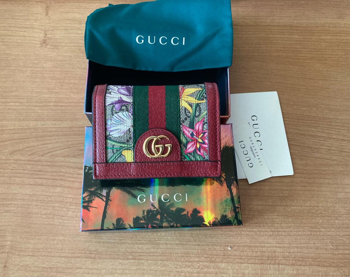 구찌 플로라 GG 반지갑