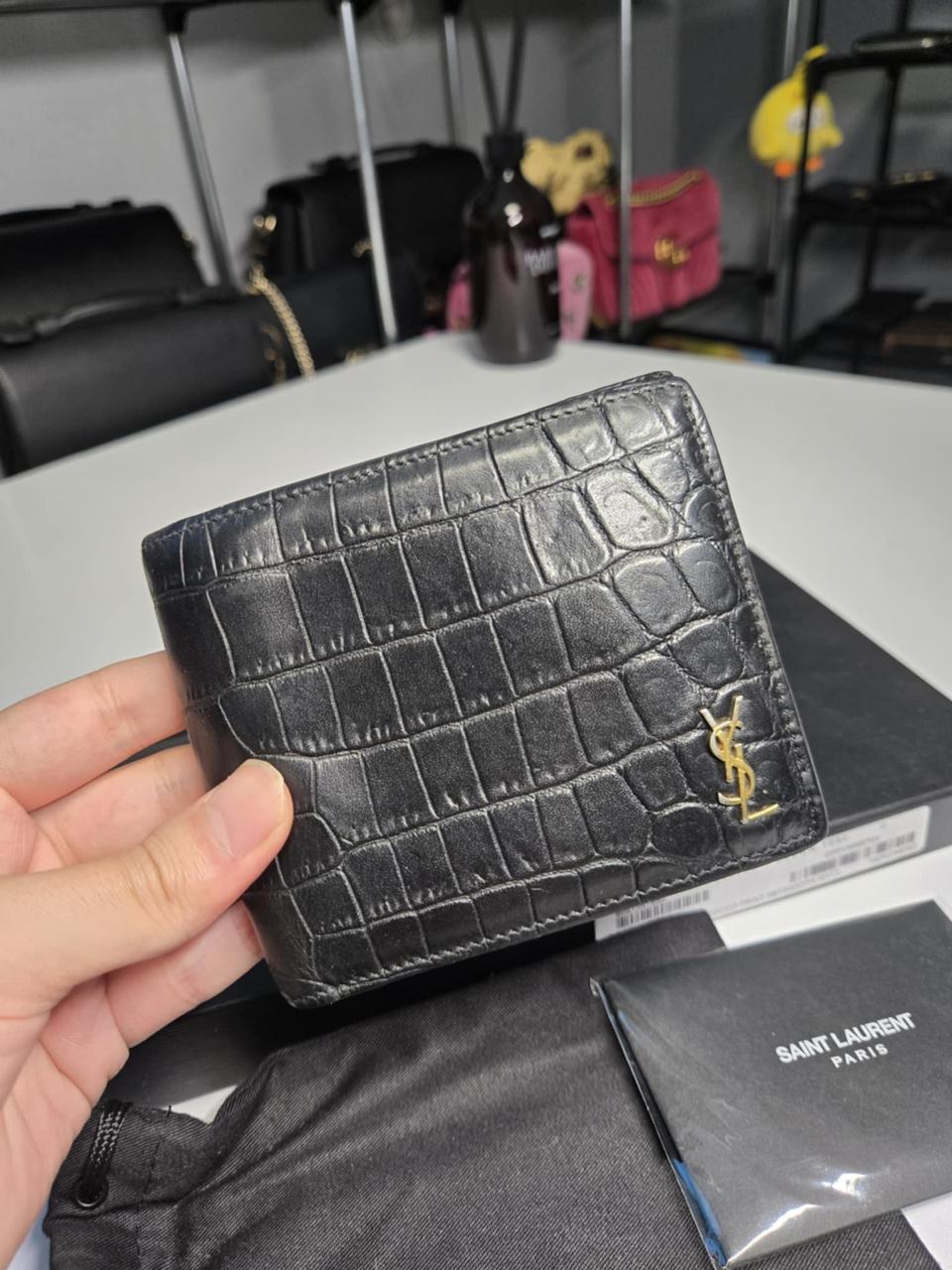 [정품]입생로랑 크로커다일 반지갑