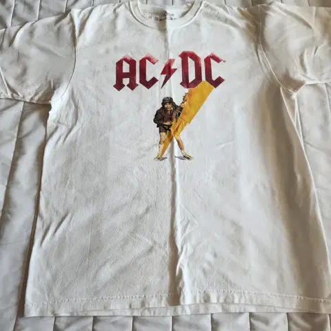 [xl]브라바도 acdc 밴드티 화이트(한번입음)