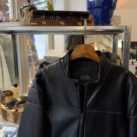 Lu'fin GENUINE LEATHER