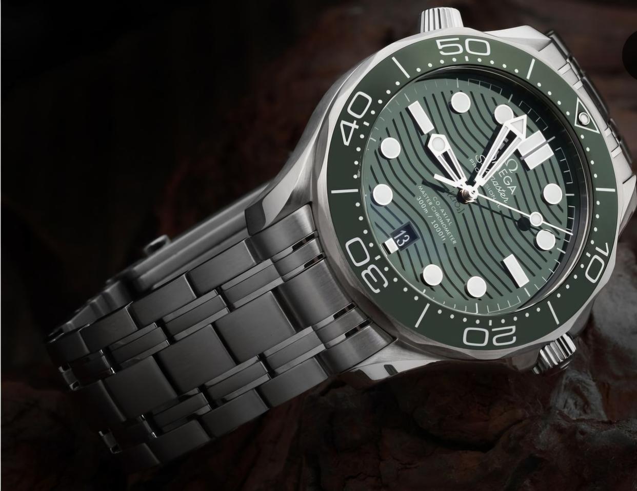 오메가 씨마스터 그린 녹판 팝니다.