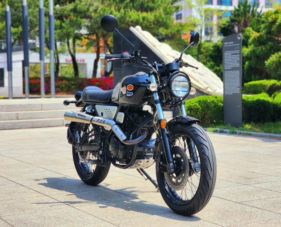 22년식.부캐너125 오토바이 판매