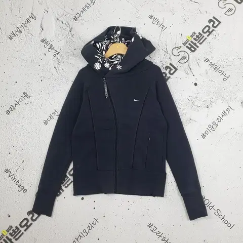 나이키 NIKE 여성 스몰 스우시 후드 집업 블랙 2300171