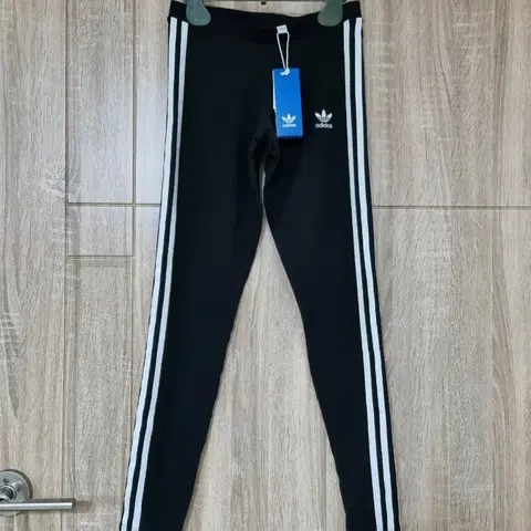아디다스 오리지날 레깅스