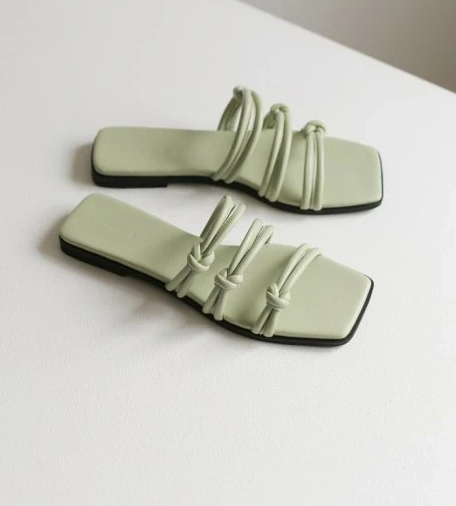 새상품 여성 뮬 슬리퍼 230