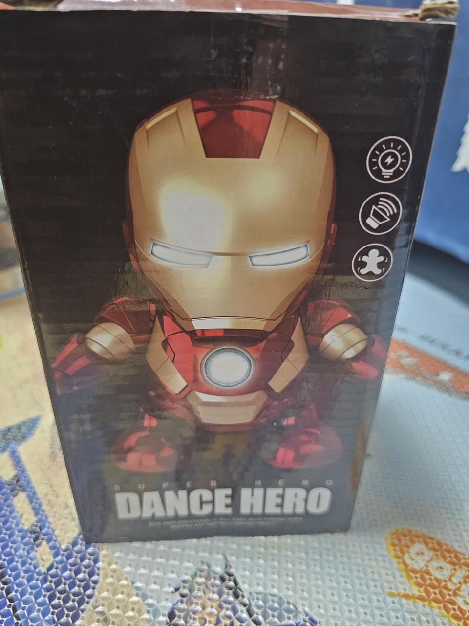 아이언맨 댄싱 피규어