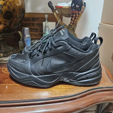 나이키 에어 모나크 올검 265