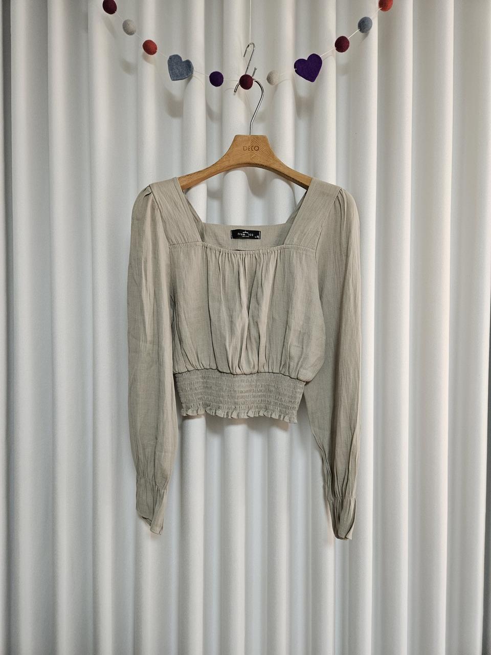 (새상품)스모크 스퀘어넥