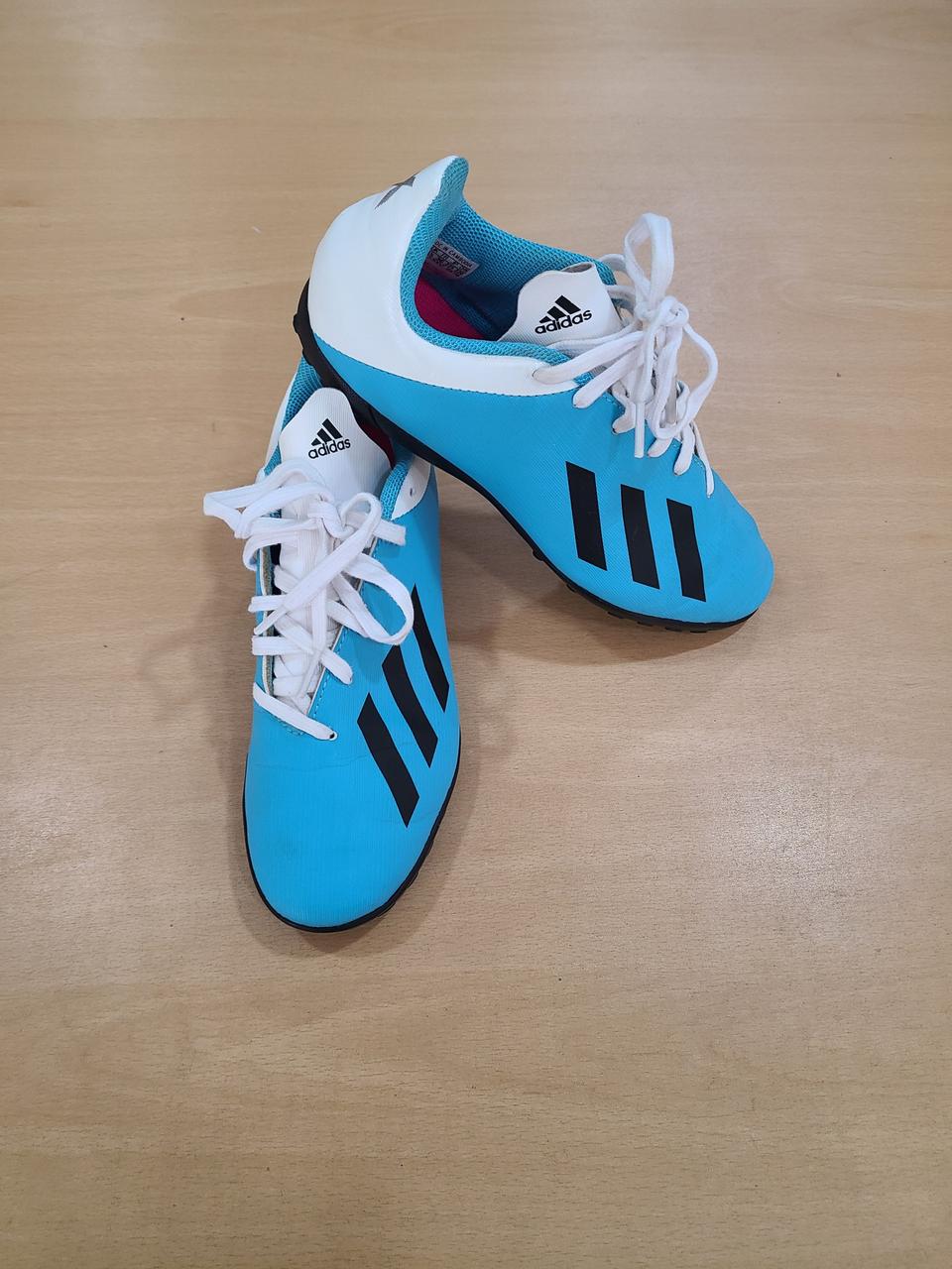 아디다스 풋살화 225 (무료배송)