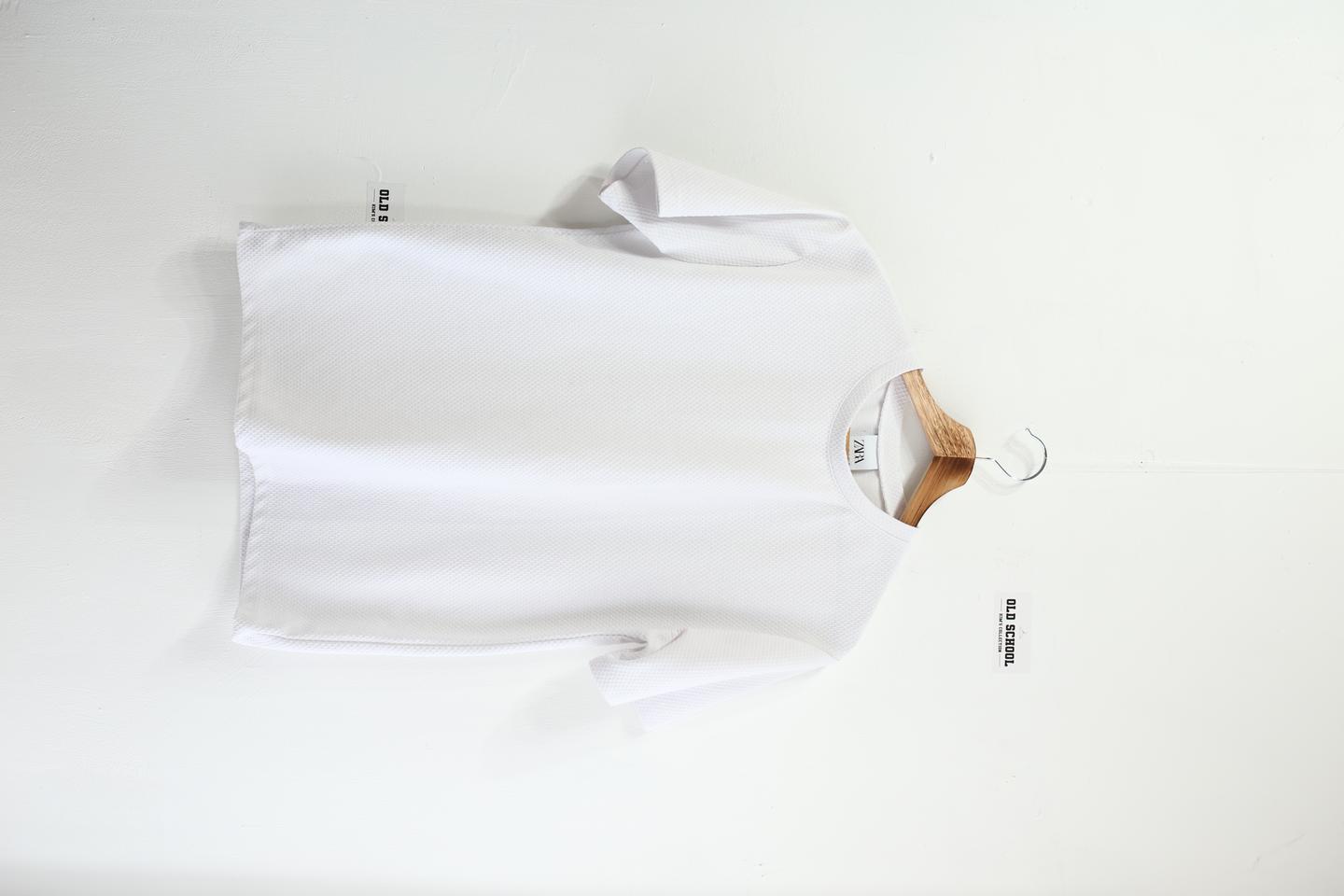 zara 화이트 반팔 티셔츠 M사이즈